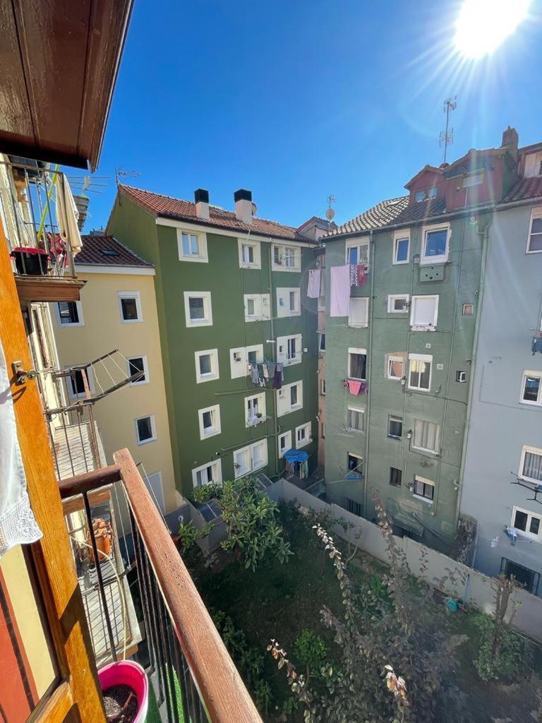 Pisito En Pleno Centro Apartment Santander Exterior photo